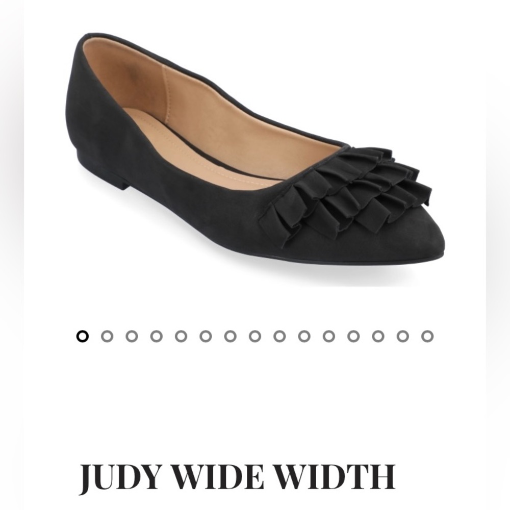 Journey Collection Womens Size 12 Ruffled Ballet Flats  in Black